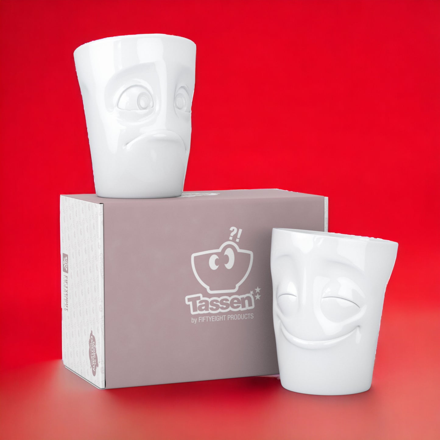 Lachende Tasse FIFTYEIGHT | 4er Becher Set | GRUMMELIG & VERSCHMITZT & VERGNÜGT & VERDUTZT | je ca. 350ml | weiß