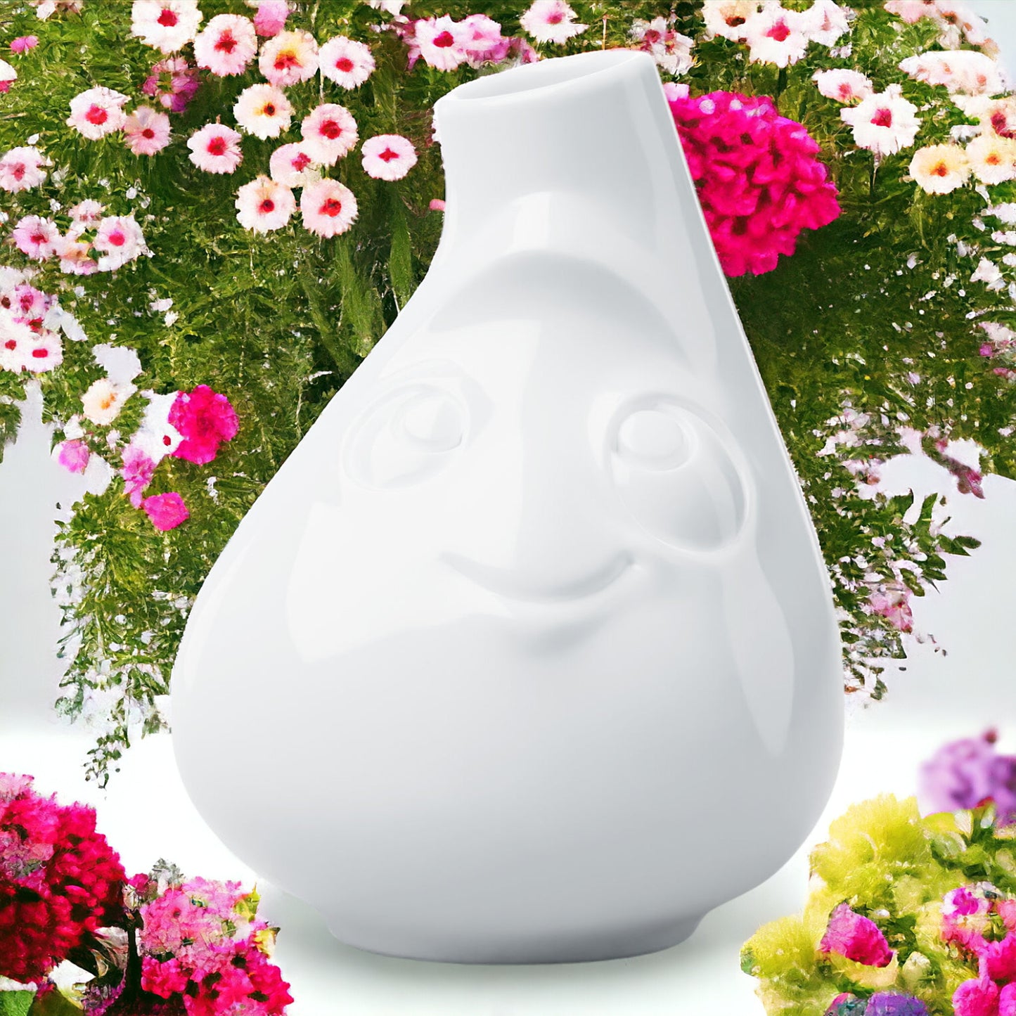 Lachende Tasse FIFTYEIGHT PRODUCTS | Blumenvase klein | PUTZIG | rund | weiß